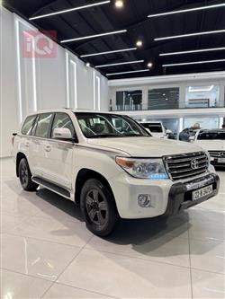 تۆیۆتا لاند کروزەر